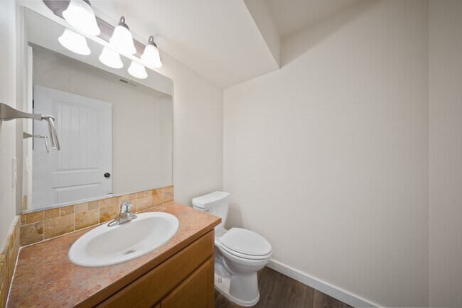 Building Photo - 1610 N Corbin Ln