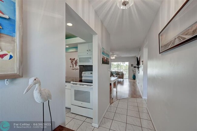 Building Photo - 1461 S Ocean Blvd