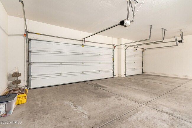 Building Photo - 9008 S 55th Dr