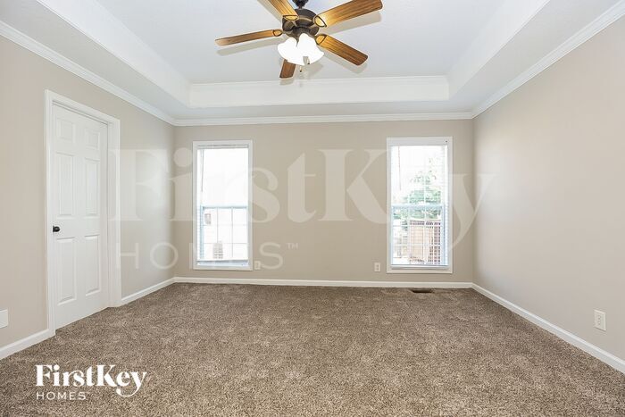 Building Photo - 993 Glenhurst Way