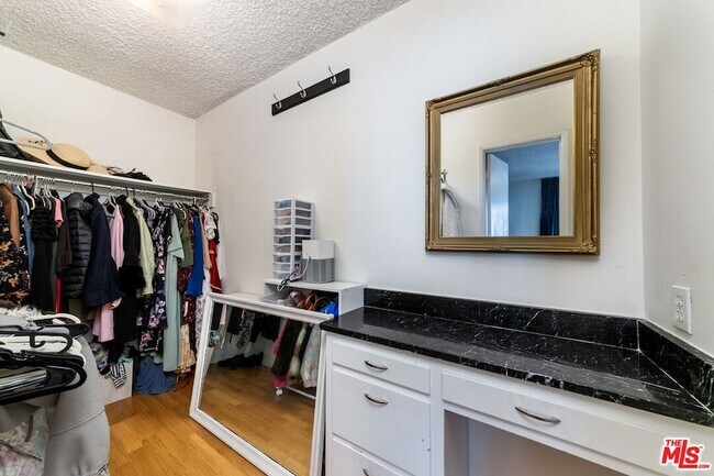 Building Photo - 5232 Corteen Pl