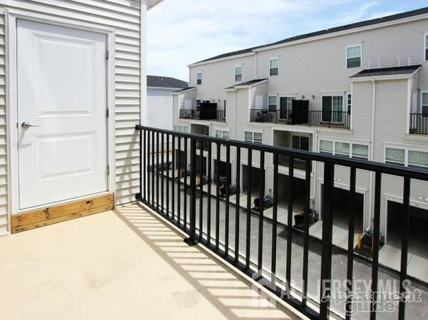 Building Photo - 129 Gawron Ct