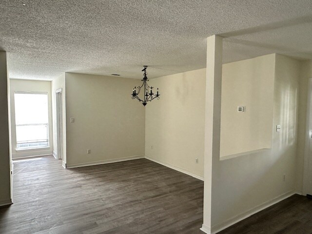 Building Photo - 36 Creek Ct