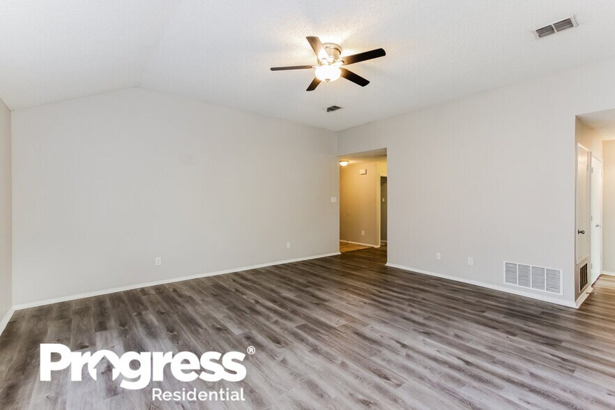 Building Photo - 5521 Hunters Bend Ln