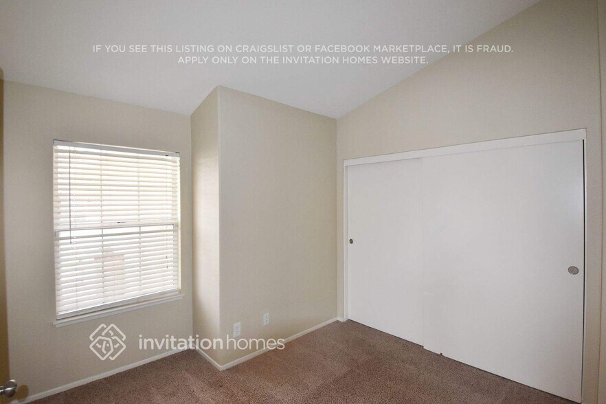 Building Photo - 10025 Miracanto Way
