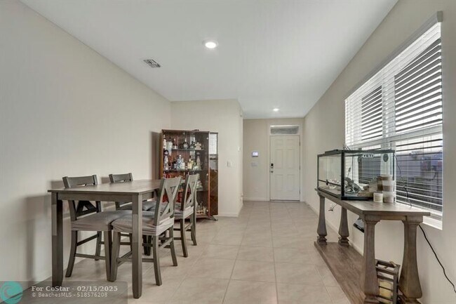 Building Photo - 12266 Rimini Wy