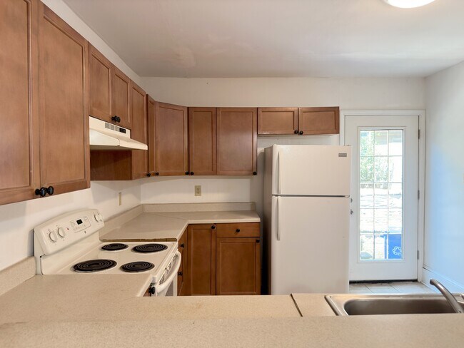 Building Photo - 1232 N Hancock St