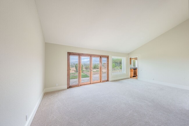 Building Photo - Single-story living with incredible panoramic sunset, mountain, and city light views