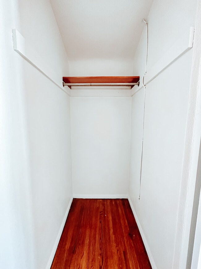 Building Photo - 3025 S Byrne Rd