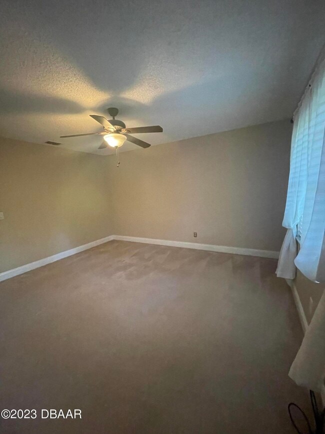 Building Photo - 261 Manhattan Way