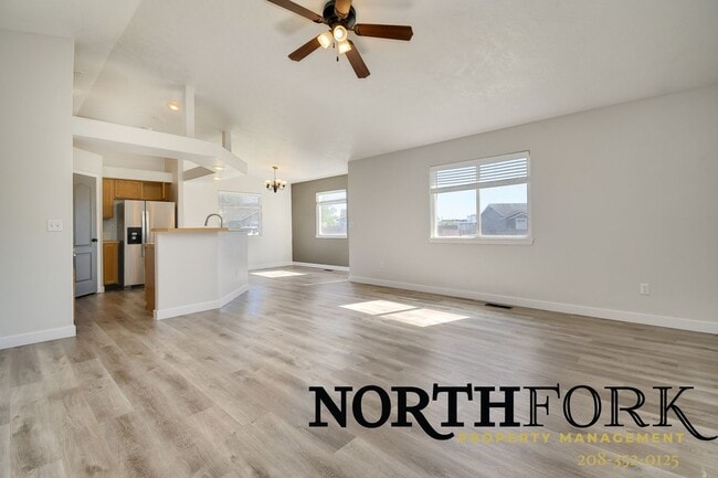 Building Photo - Comfortable, clean Meridian, Idaho Home available today!