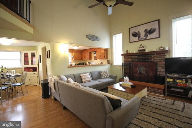 Building Photo - 48 Poor Farm Rd