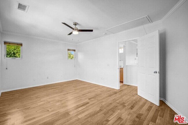 Building Photo - 1328 10th St