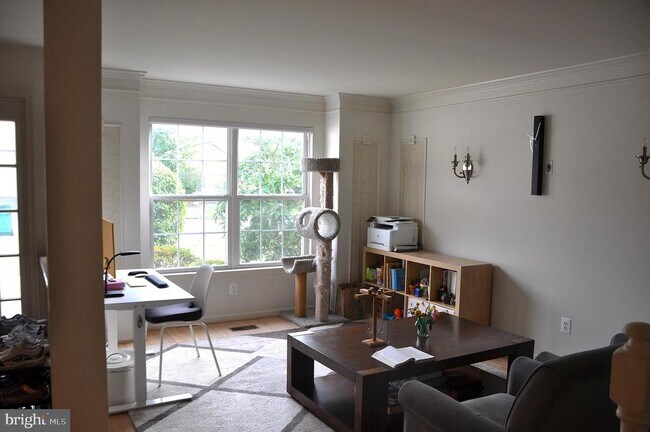 Primary Photo - 110 Canterbury Ln