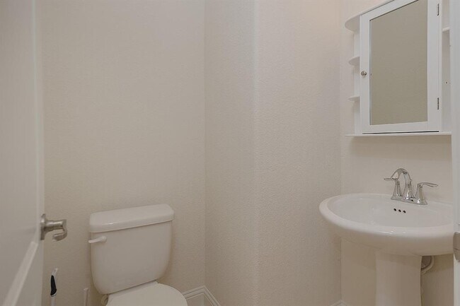 Building Photo - 46 Caprice Bend Pl