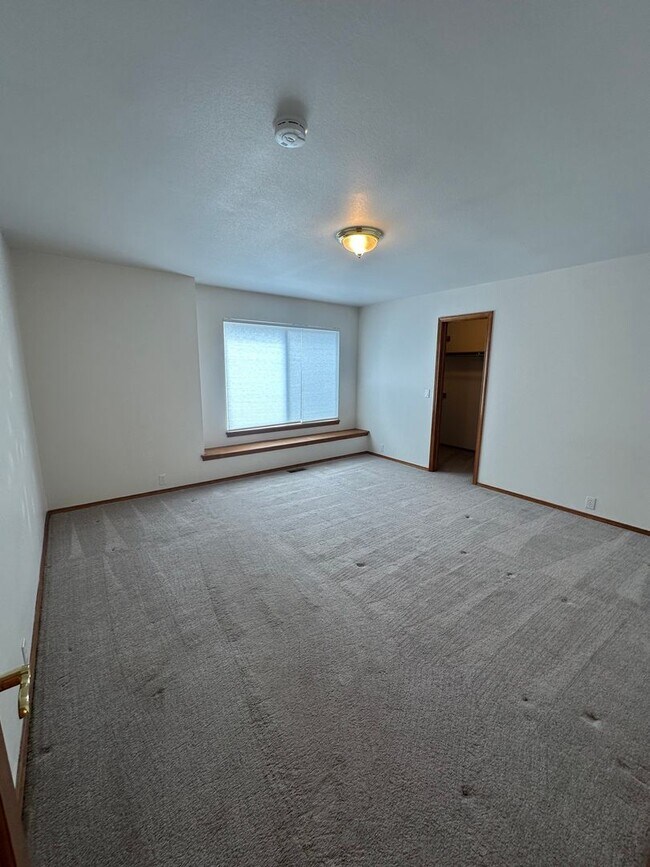 Building Photo - 7640 Lonergan Ct