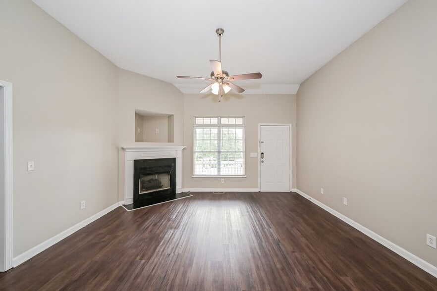 Building Photo - 604 Parrish Wood