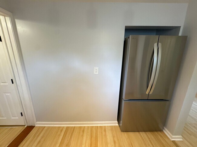 Building Photo - Remodeled Single-Family Gem in East Nashville