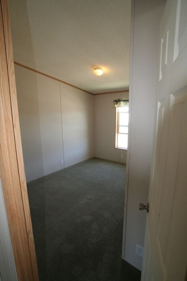 Building Photo - 2706 Cahill St
