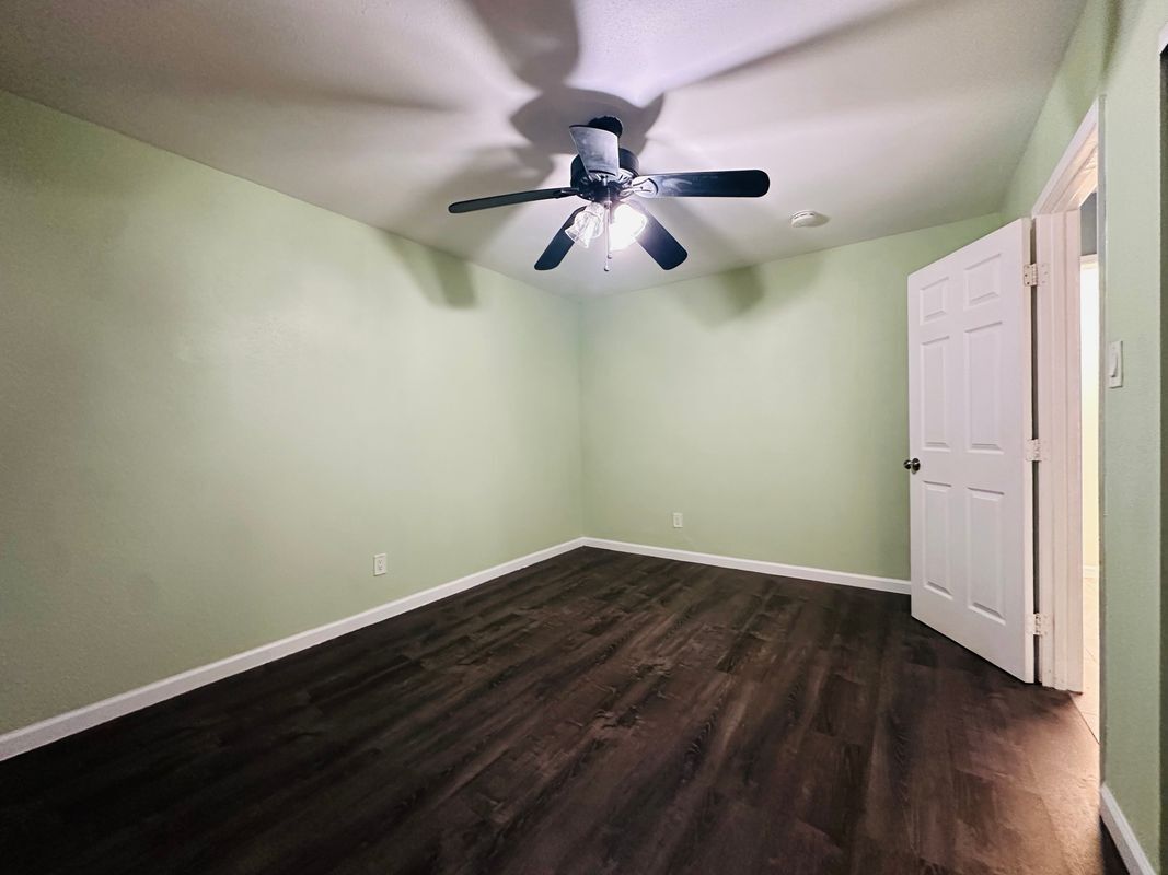 Building Photo - 761 N L St