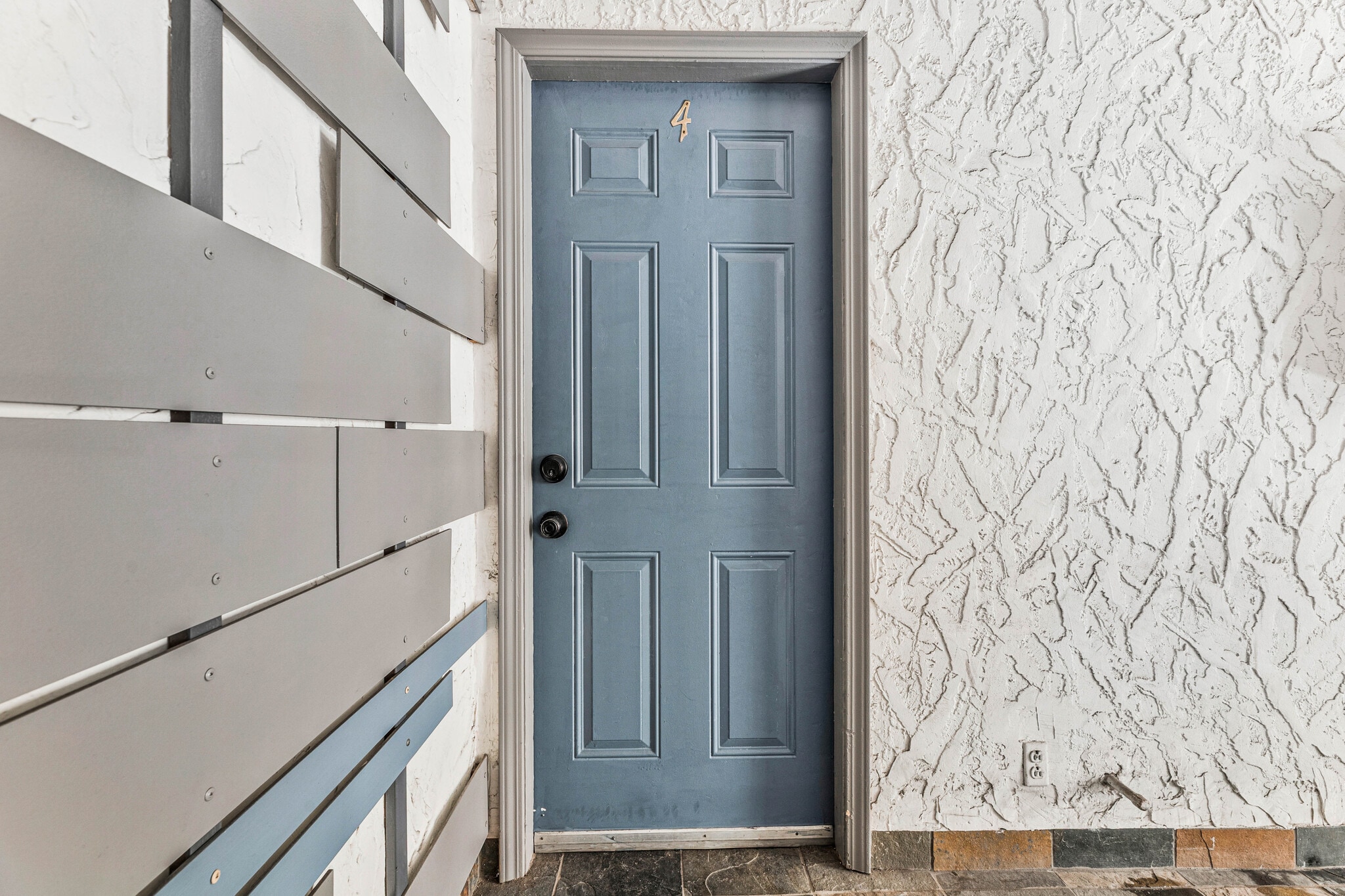 Building Photo - 2816 Ellendale Pl