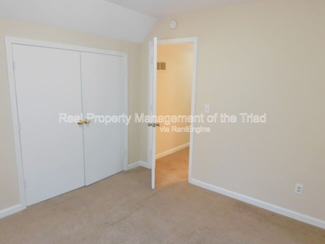 Building Photo - 1723 Hannaford Rd