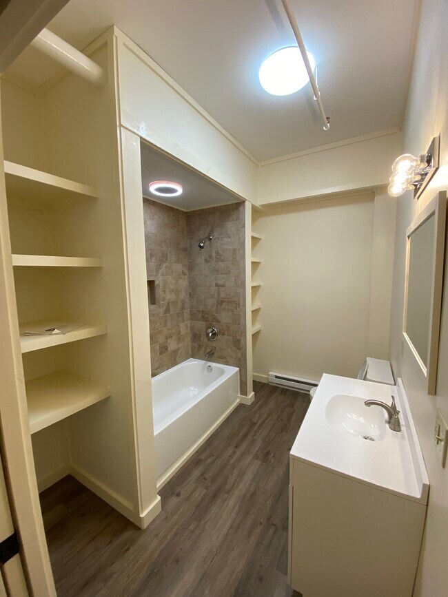 New bathroom - 87 Park St