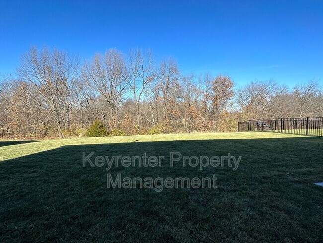 Building Photo - 350 Hammerstone Dr