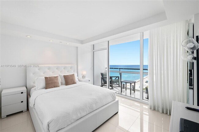 Building Photo - 6801 Collins Ave