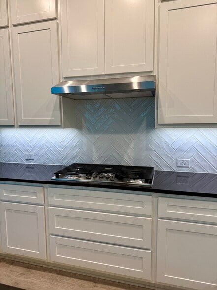 Building Photo - 1502 Roundup Way