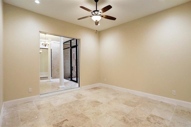 Building Photo - 415 White Wing Ln