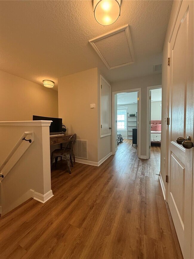 Building Photo - 310 Maybeck Ct
