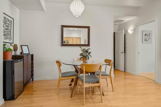 Building Photo - 21 N 2nd St