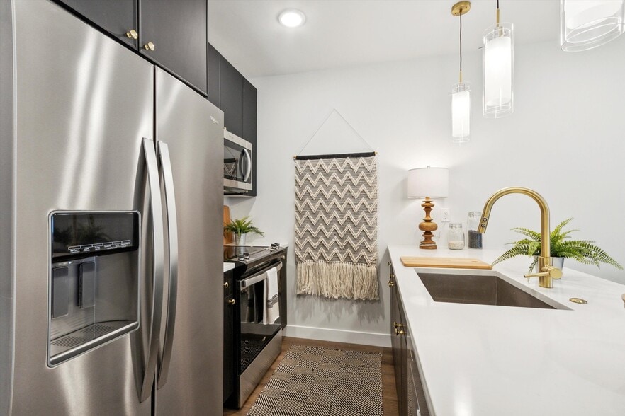 Building Photo - 1102 Germantown Ave