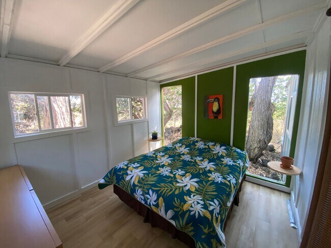 Building Photo - Available for Rent 2 Bedroom Unit in Donol...