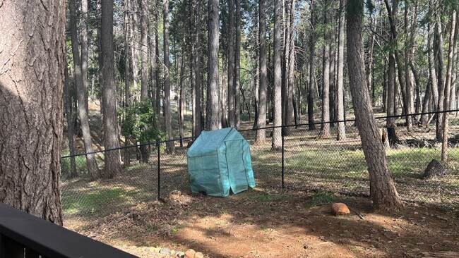 Building Photo - Two Bedroom Two bath home with attached Ga...