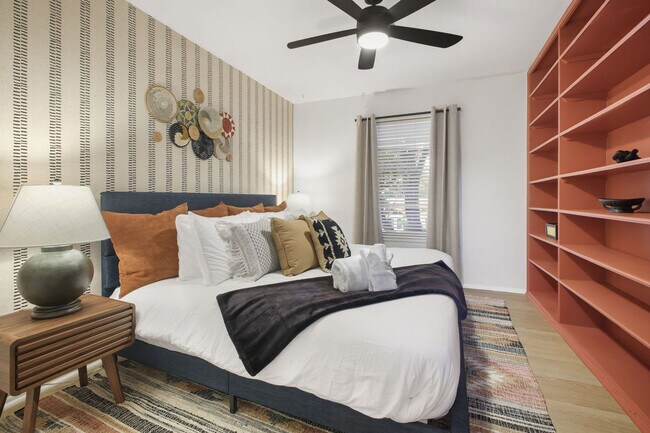 Building Photo - 5410 King Richard St