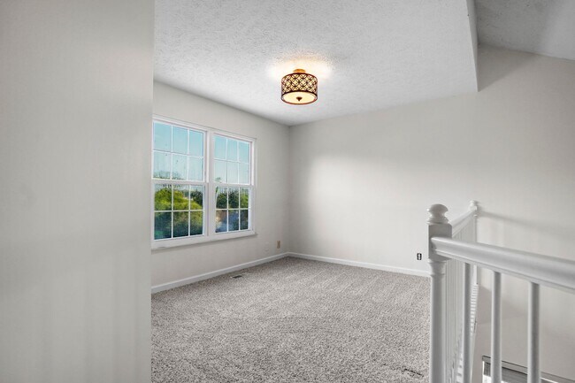 Building Photo - 114 Waters Edge Ln