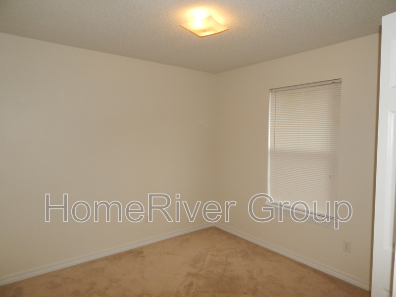 Building Photo - 133 Sandstone Trail