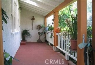 Building Photo - 9658 W Live Oak Ave