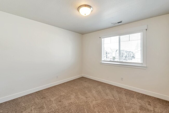 Building Photo - Modern Row End Townhome w 2 car attached g...