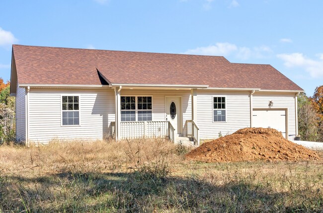 Building Photo - Beautiful Home For Rent in Country Like Setting!