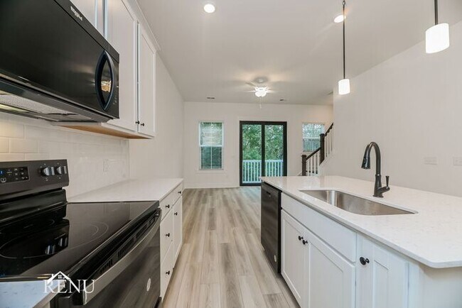 Building Photo - 4275 O'Hear Ave