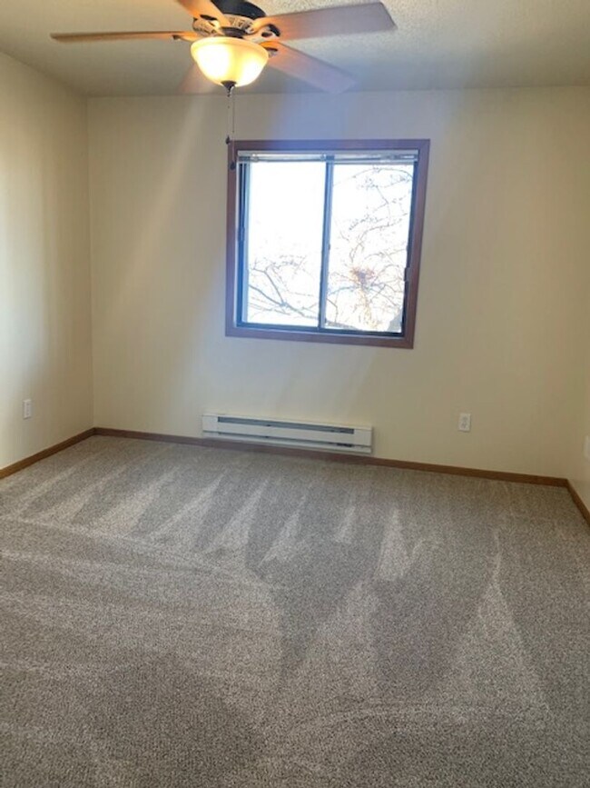 Interior Photo - River's Edge Apartments