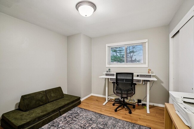 Building Photo - N45W24568 Lindsay Rd