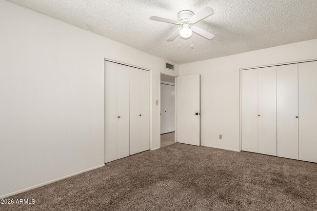 Building Photo - 4013 S Hazelton Ln