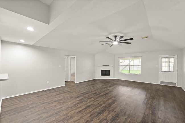 Building Photo - 3651 Woodlace Dr