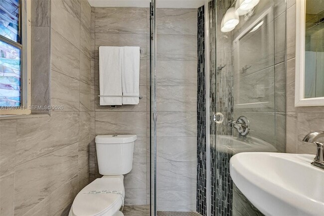 Building Photo - 529 NW 8th St