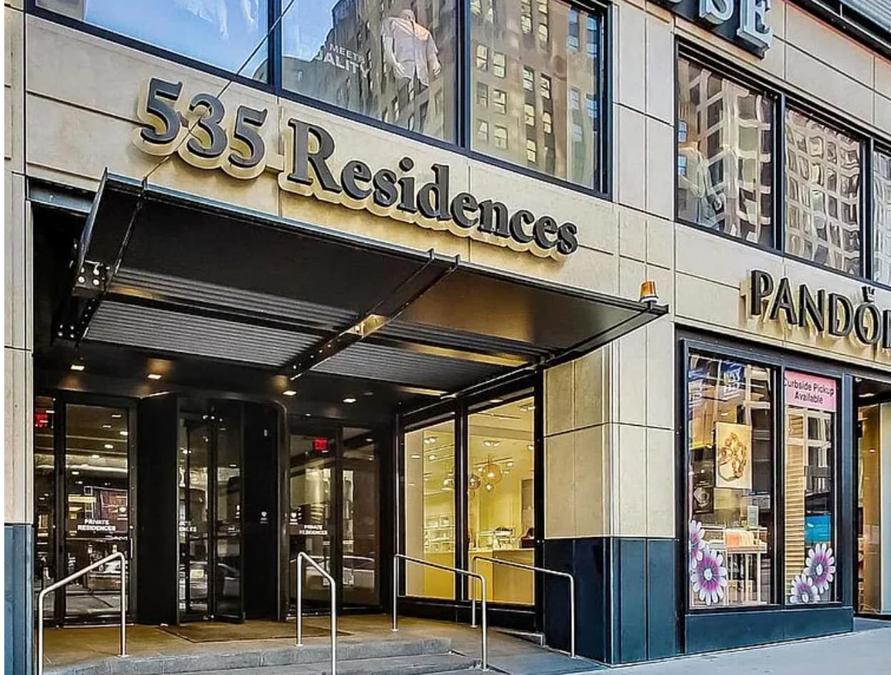 Street View - 535 N Michigan - 535 N Michigan Ave