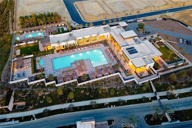 Building Photo - 478 Sycamore Dr